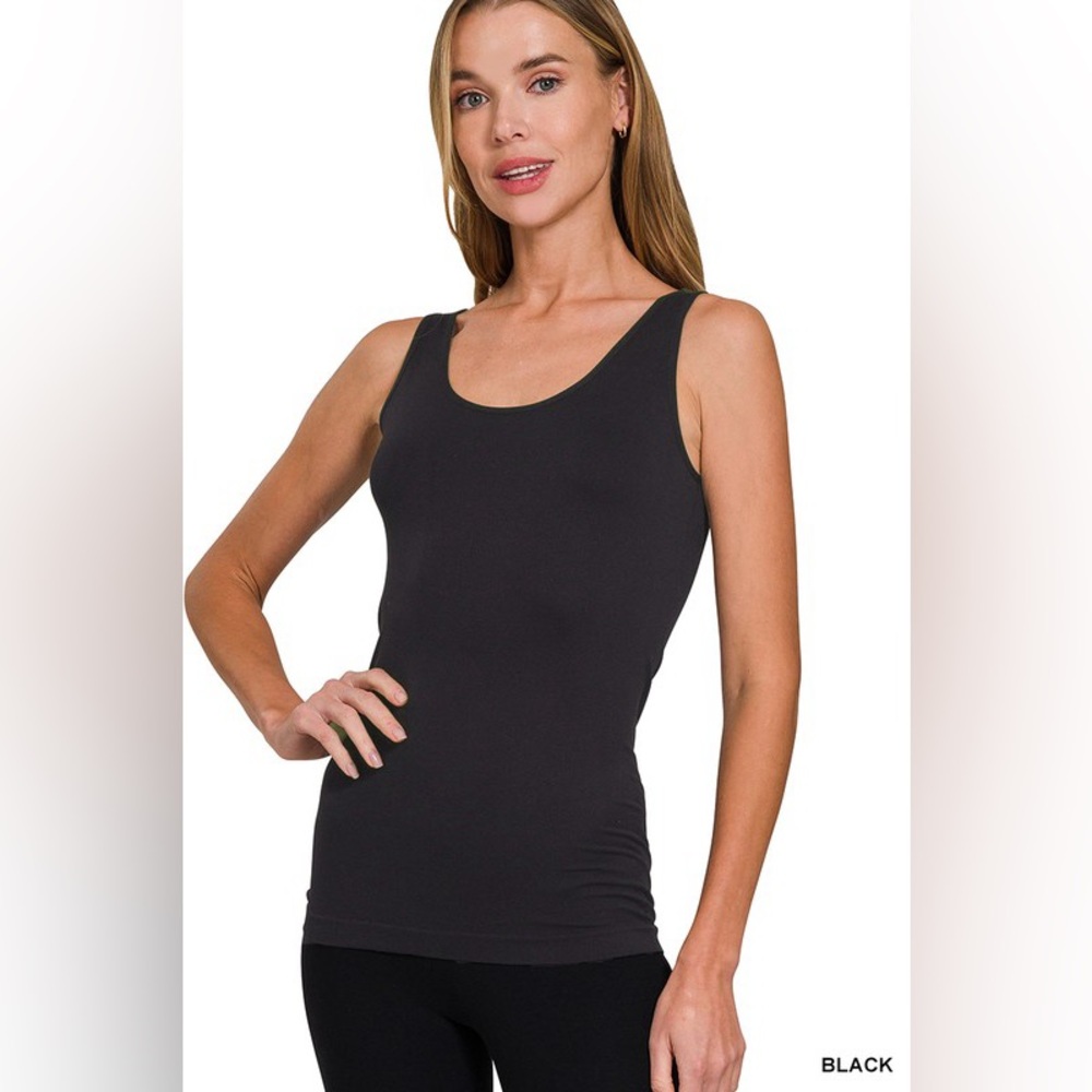 ZENANA BLACK 2-WAY V-NECK / U-NECK SEAMLESS TANK TOP NWOT